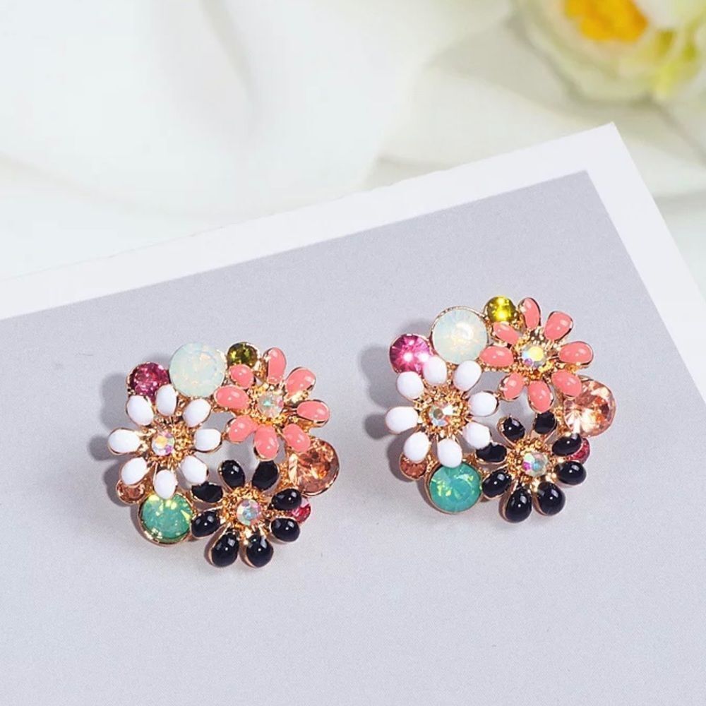BURST OF COLOR CRYSTAL FLOWERS STUD EARRINGS‎